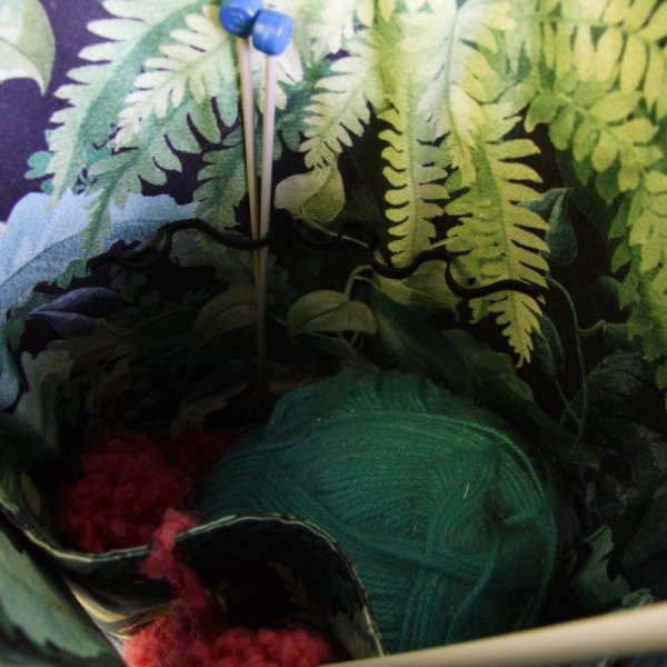 Tricotyne taille 1, sac à ouvrage pratique pour vos aiguilles longues et vos pelotes