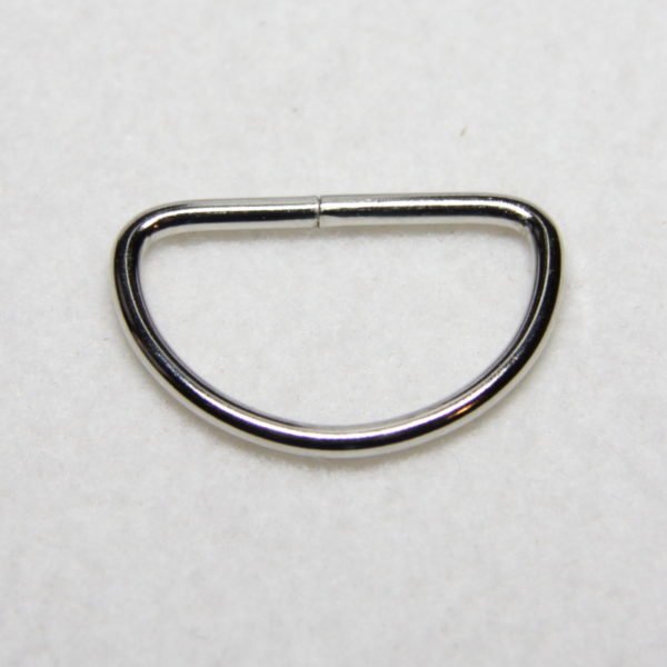 Boucle demi rond ou boucle D en métal de couleur argent en 32 mm de large